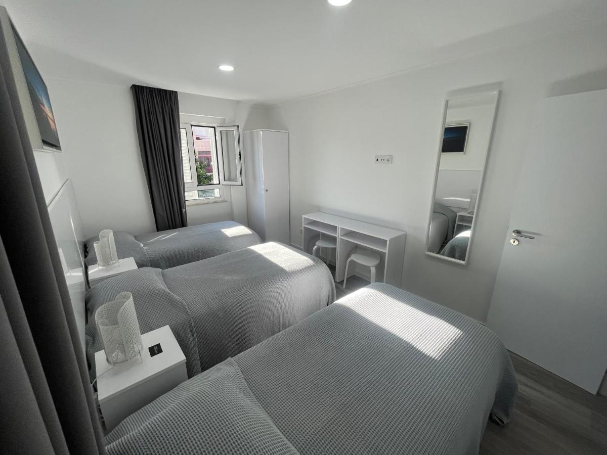 Lisbon Ocean Apartment *