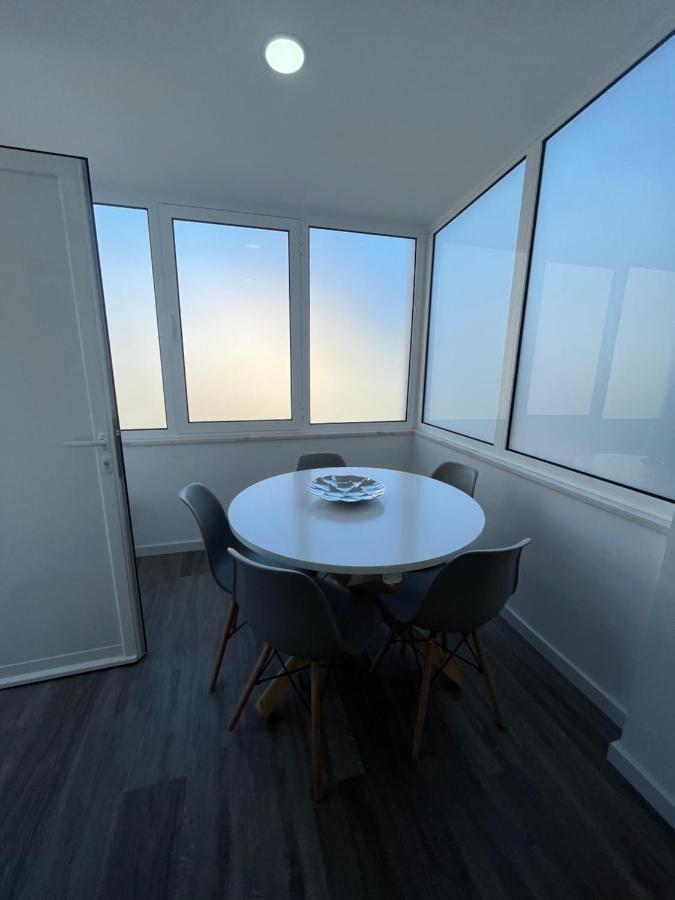 Lisbon Ocean Apartment